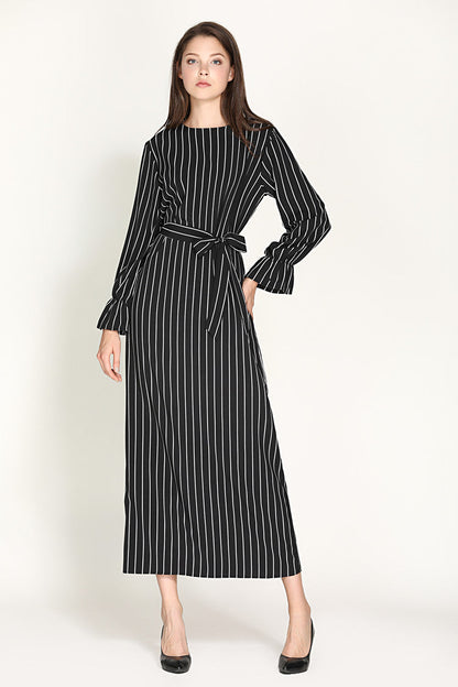 Women‘s Striped Flared Sleeve Dress