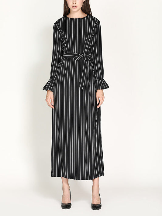 Women‘s Striped Flared Sleeve Dress