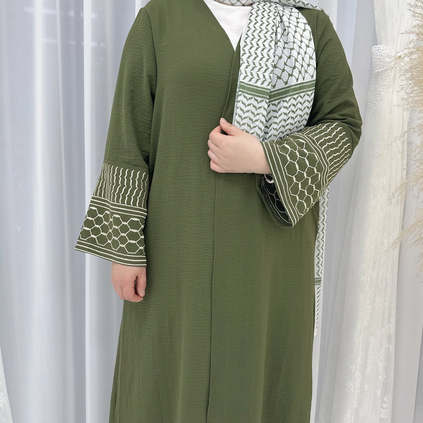 Women's Embroidered Fringed Modest Robe