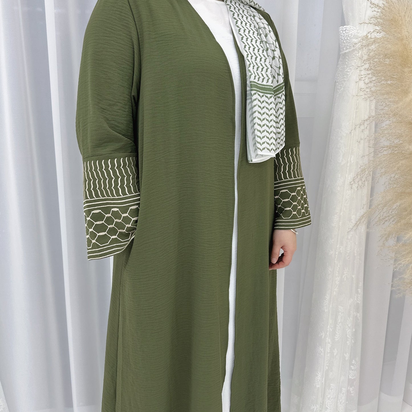 Women's Embroidered Fringed Modest Robe