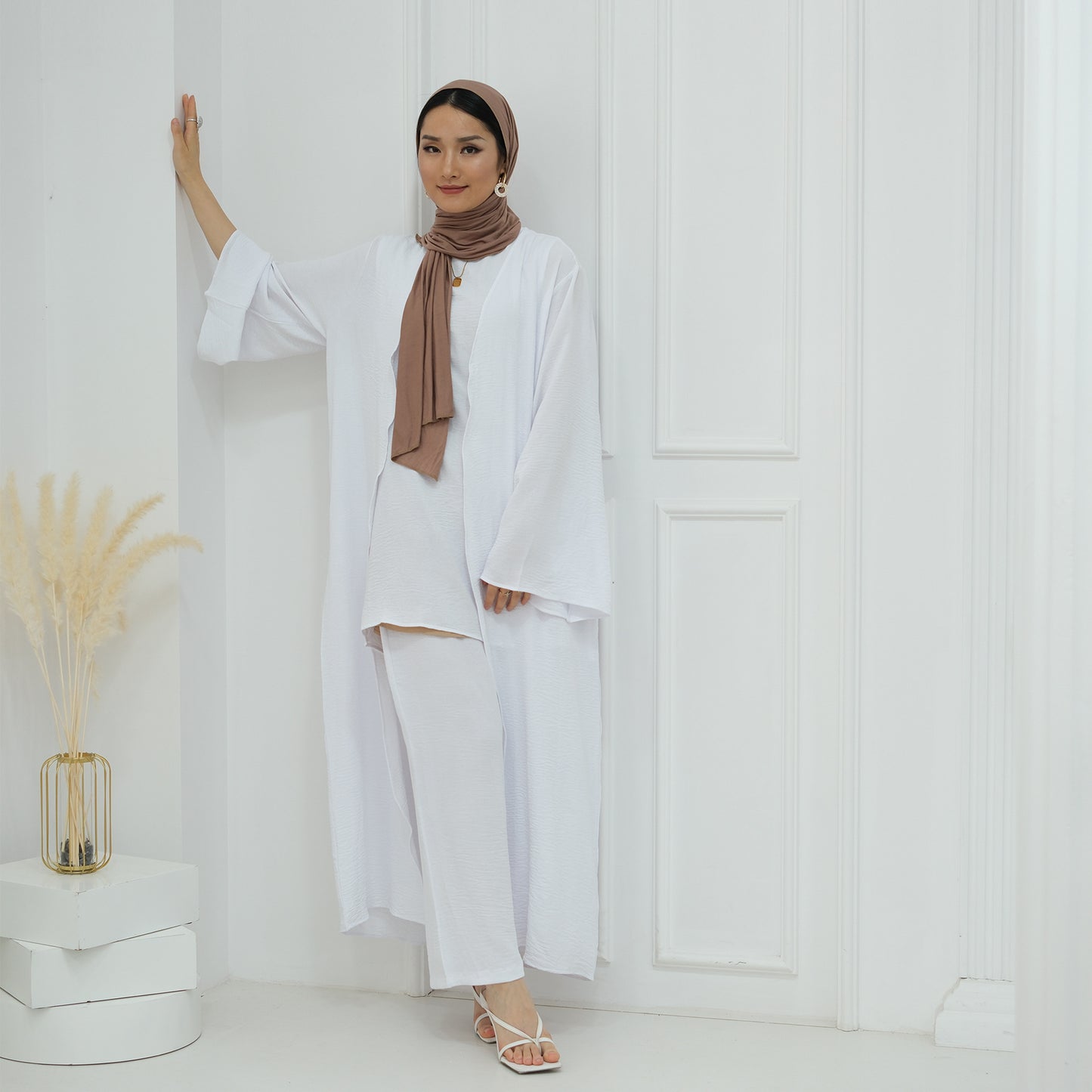 Women's Modest Three-piece Top And Pants Suit